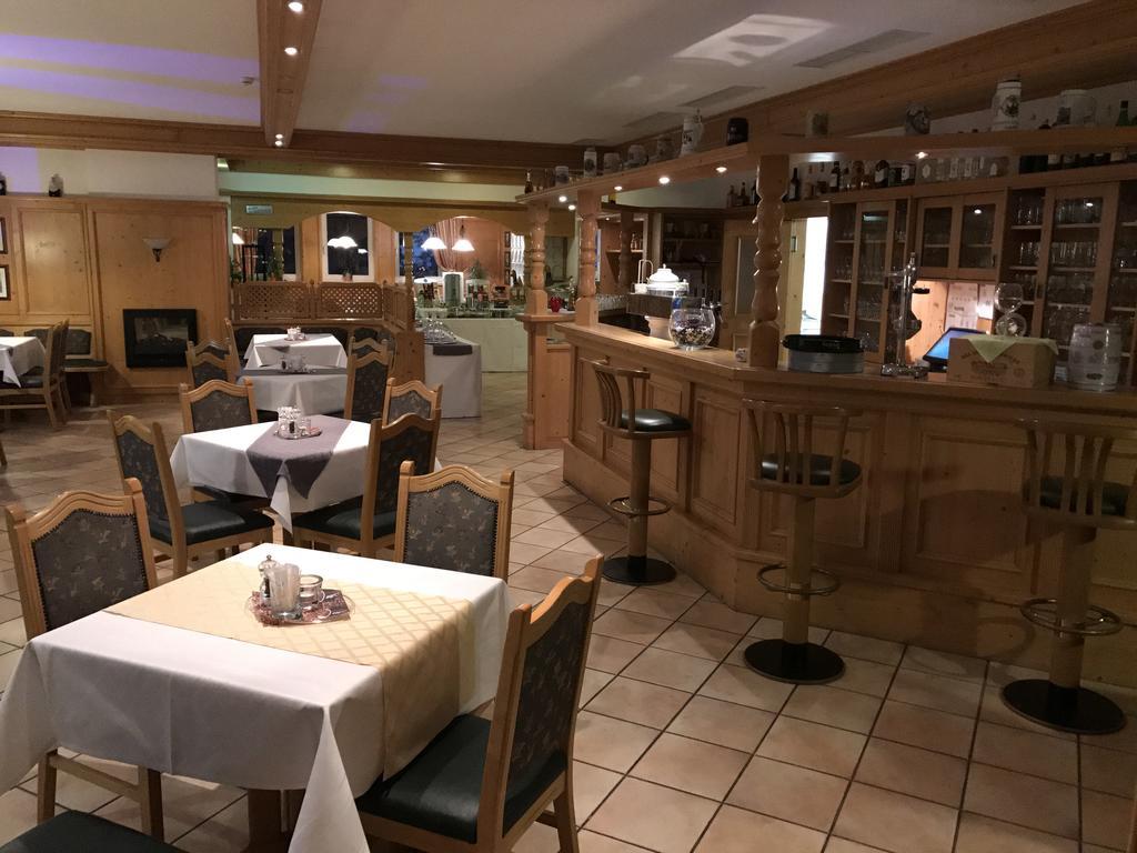 Meister Baer Hotel Wettiner Hof غلاوخاو المظهر الخارجي الصورة